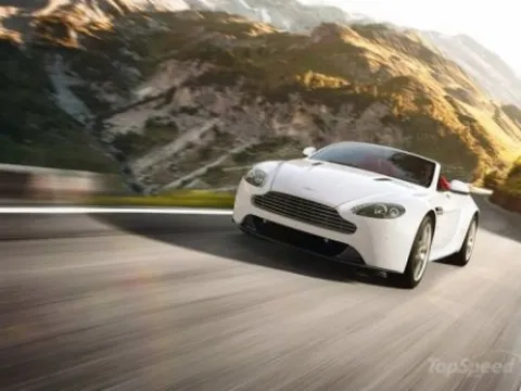 Aston Martin giới thiệu Vantage V8 2013