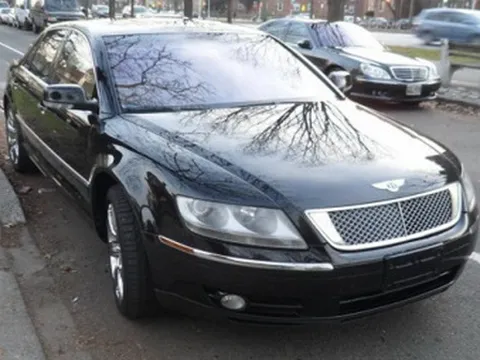 Khi Volkswagen Phaeton....nhái Bentley