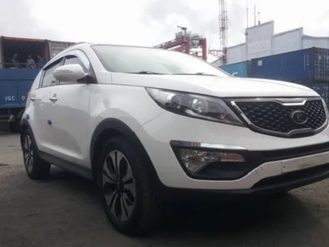 Xe Kia đồng loạt giảm giá mùa thấp điểm
