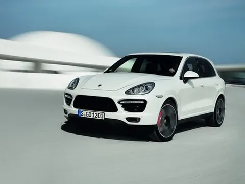 Porsche Cayenne Turbo S: SUV nhanh nhất