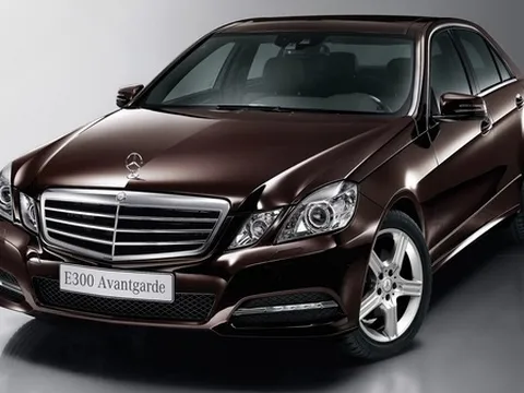 Mercedes-Benz Việt Nam ra mắt E300 thể thao