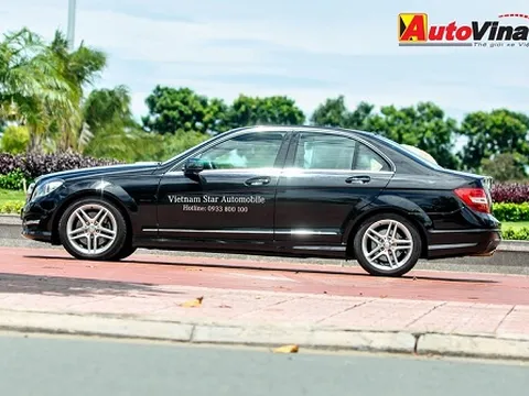 Mercedes-Benz C300 AMG: Trình diễn sức mạnh