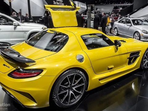 Vẻ đẹp của Mercedes SLS AMG Black Series