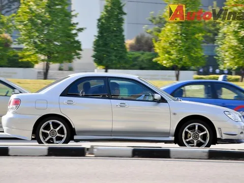 Đi Singapore, "mỏi mắt" ngắm xe sang