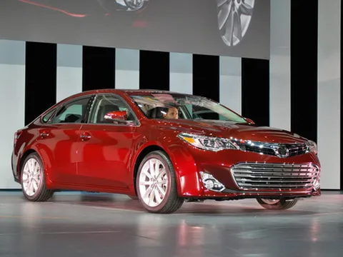 Toyota Avalon 2013: Sự cách tân trẻ trung