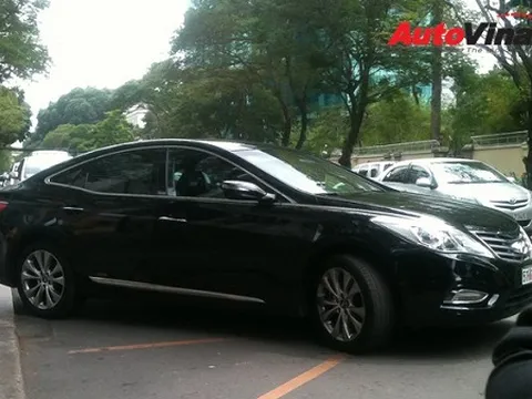 Hyundai Azera 2012 lăn bánh tại Sài Gòn