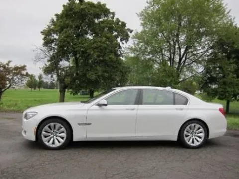 Công nghệ an toàn trên BMW ActiveHybrid 7