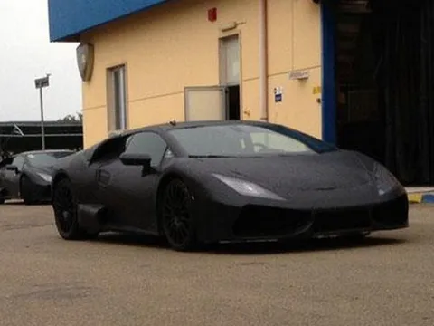 Lamborghini Cabrera: hậu duệ Gallardo
