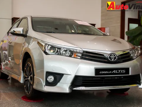 Toyota Corolla Altis 2014 ở Việt Nam có gì?