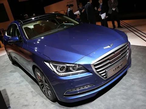Cận cảnh Hyundai Genesis 2015