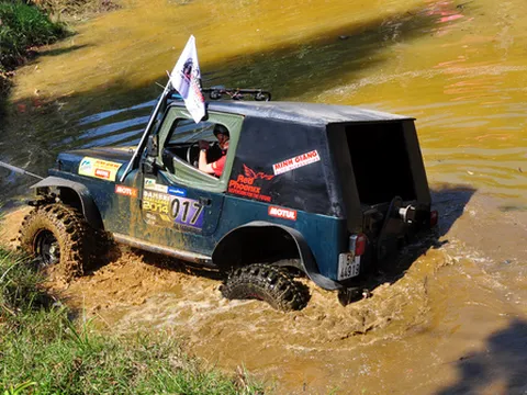 Kịch tính ngày đầu Dambri Challenge 2014