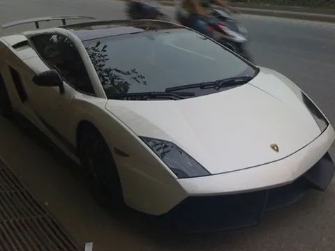 Dàn xe "khủng" của một đại gia Ninh Bình