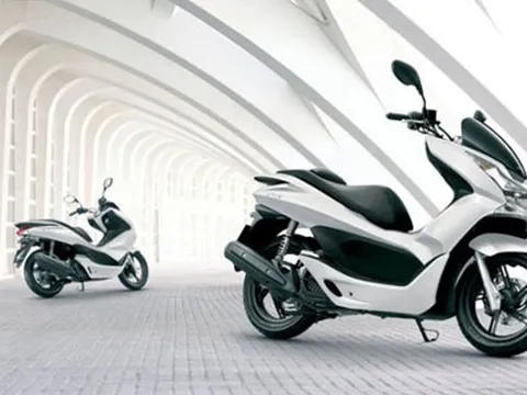 Honda PCX  nhập xấp xỉ 80 triệu đồng/chiếc