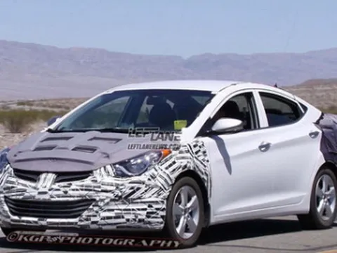 "Chộp" Hyundai Elantra 2014 trên đường thử