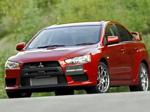 Mitsubishi Lancer Evo X sẽ kết thúc cuối 2014