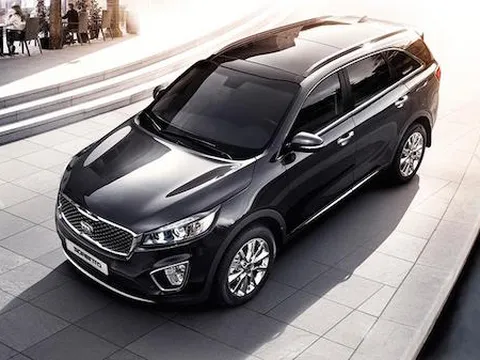 Lộ diện thêm nhiều ảnh của Kia Sorento 2015