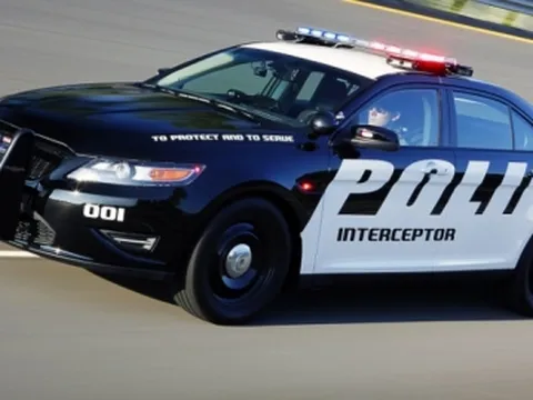 Xe cảnh sát mới của Mỹ tiết kiệm hơn 25% nhiên liệu