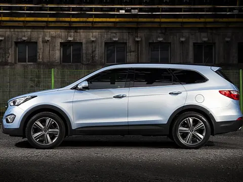Hyundai Grand Santa Fe có gì mới?