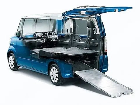 Honda N-Box+ : đúng nghĩa xế hộp !