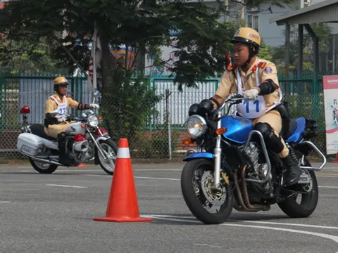 Honda Việt Nam đào tạo LXAT cho cảnh sát