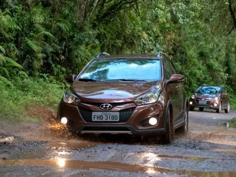 Cận cảnh HB20X: Crossover mini của Hyundai