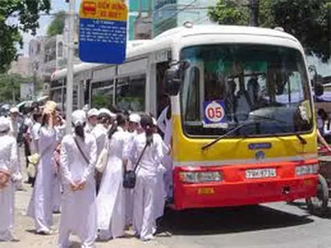 Bus miễn phí: những điều còn tồn tại!