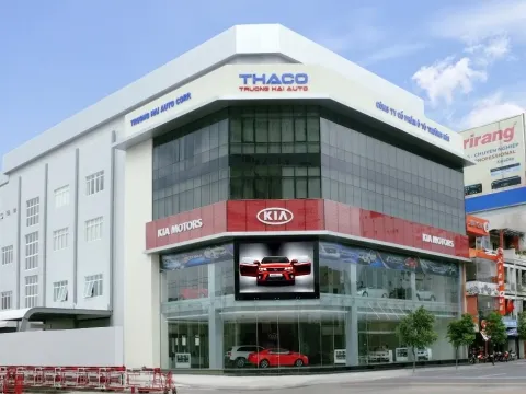 Năm 2012: Đại lý ôtô chính hãng lên ngôi