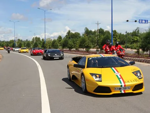 Sắp 'nổ mắt' với dàn siêu xe 'Car & Passion 2012'