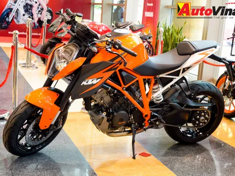 KTM 1290 Super Duke R đã về Việt Nam