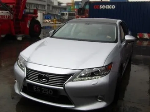 Sắp lộ diện Lexus ES 250