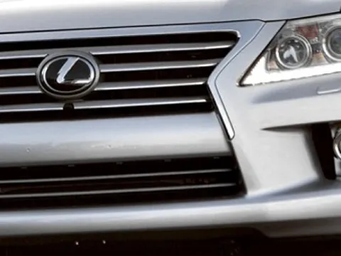 Lexus sắp ra thêm dòng xe mới giá rẻ