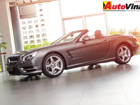 Mercedes SL350 2014 màu "lạ" tại Việt Nam
