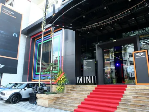 Độc đáo showroom MINI đầu tiên tại Hà Nội