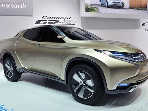 Mitsubishi sắp giới thiệu Triton mới