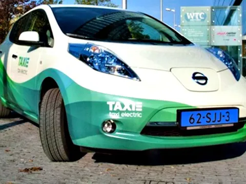 Taxi tại Hà Lan không cần xăng