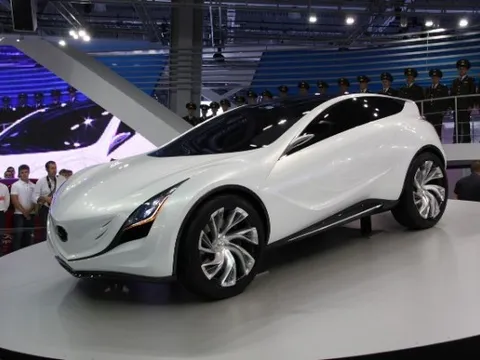 Những hình ảnh đầu tiên của Mazda Kazamai 