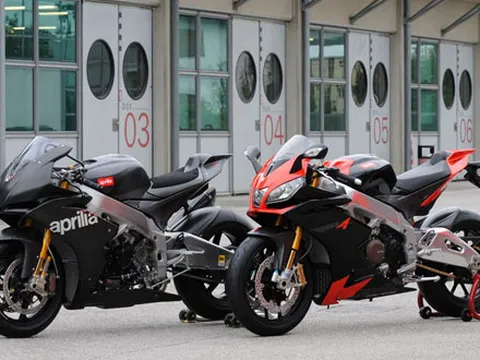   	Aprilia RSV4, đối thủ xứng tầm với Ducati 1098