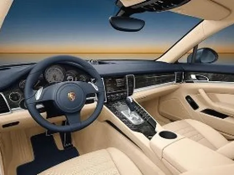 Hé lộ nội thất của Porsche Panamera