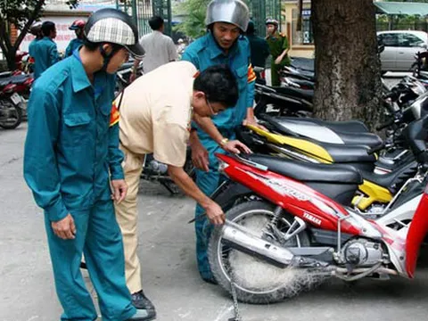 Thanh Hóa trị 'quái xế' bằng súng bắn lưới 