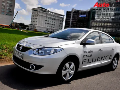 Renault Việt Nam giảm giá xe trong tháng 8