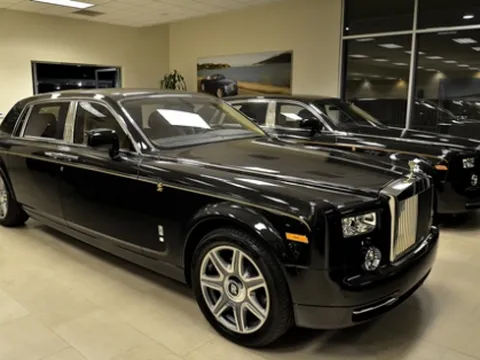 Chi tiết Phantom "rồng" của khách hàng Việt