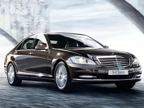 Mua S-Class ở Việt Nam, nhận ưu đãi lớn