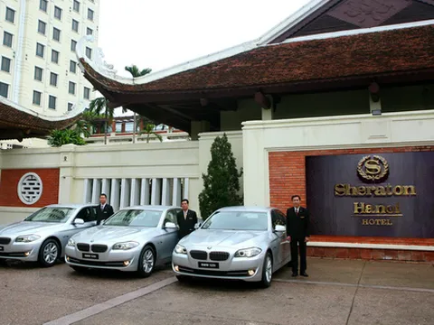 BMW Euro Auto bàn giao 520i cho Sheraton HN
