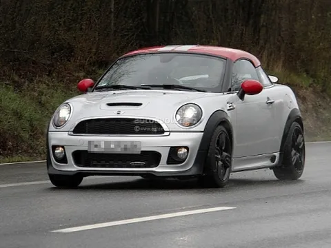 "Chộp" Mini Cooper phiên bản JCW GP