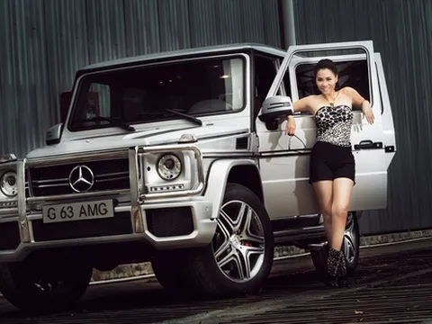 Thu Minh "gai góc" cùng Mercedes G63 AMG