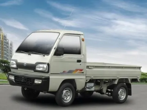 THACO TOWNER 750 Kg: 115 triệu đồng