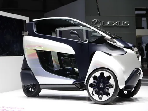 Video: Toyota i-Road vận hành thực tế