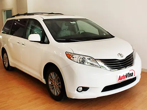 Toyota Sienna - Ước mơ của mọi gia đình Việt