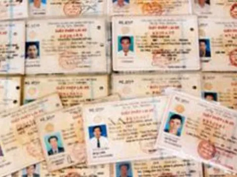Giấy phép lái xe hạng A4, B1, B2 được tăng thời gian sử dụng
