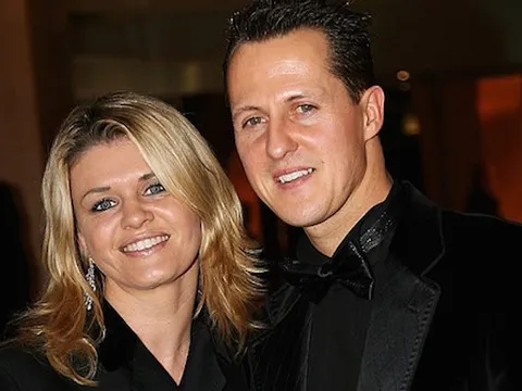 Michael Schumacher vượt qua giai đoạn khó khăn